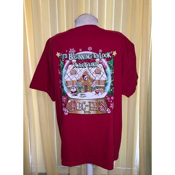 It's Beginning To Look A Lot Like Buc-ee's Christmas Shirt 2023 Size 2X - Picture 2 of 4